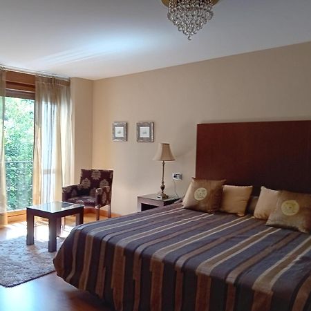 Picos De Europa Suites And Rooms Turieno Ngoại thất bức ảnh