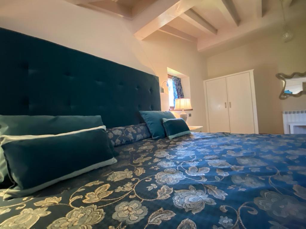 Picos De Europa Suites And Rooms Turieno Ngoại thất bức ảnh