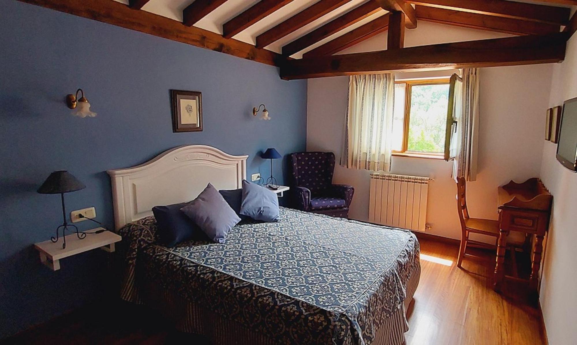 Picos De Europa Suites And Rooms Turieno Ngoại thất bức ảnh